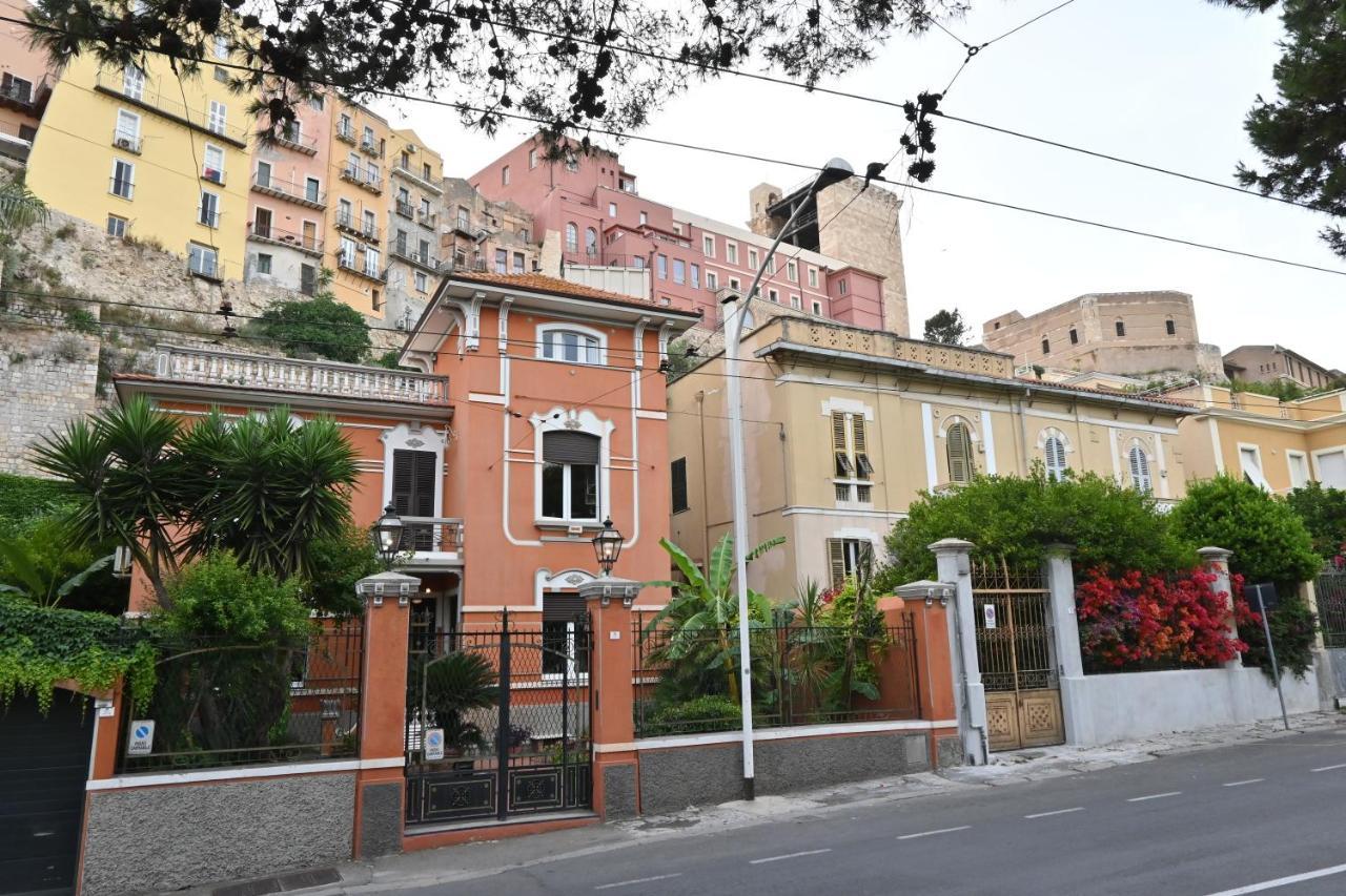 Zenflamingo Mini Monolocale Apartment Cagliari Bagian luar foto
